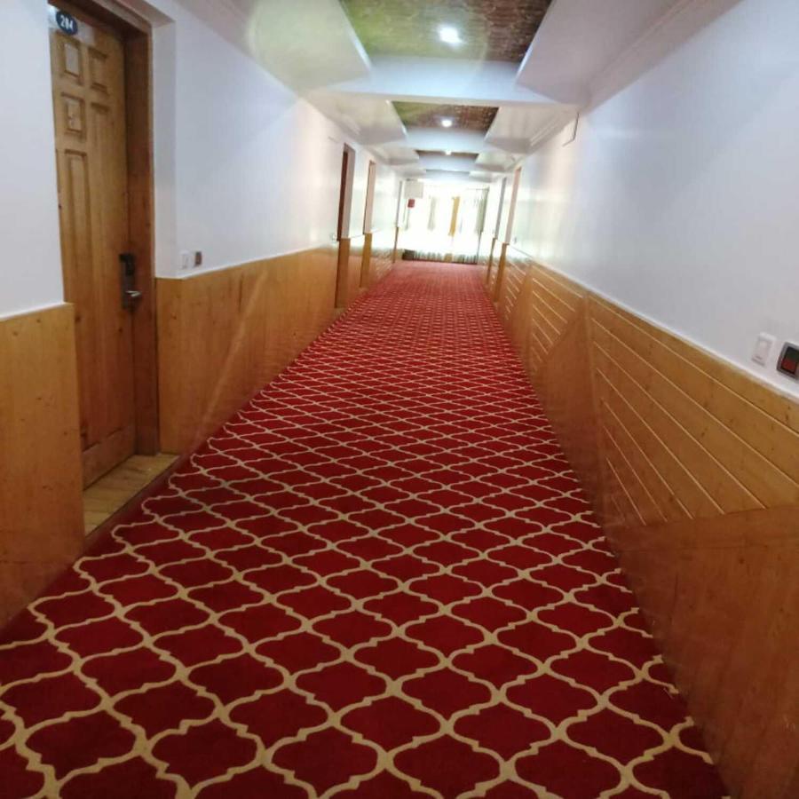 Hotel Sheen Srīnagar Exterior foto